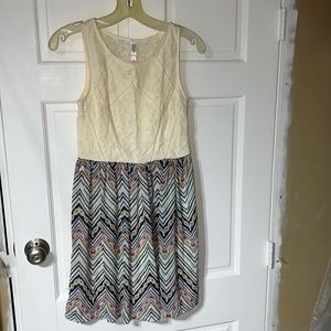 Small formal or semi formal super cute dress